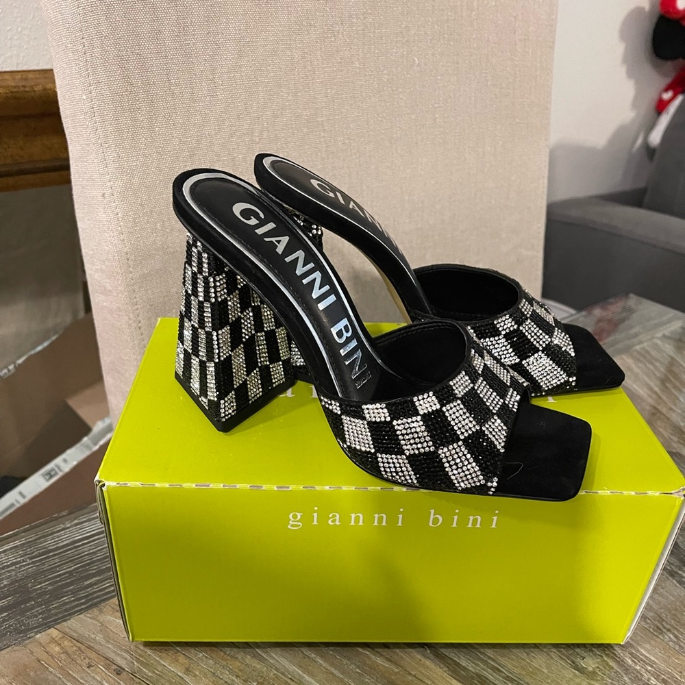 Gianni Bini shoes